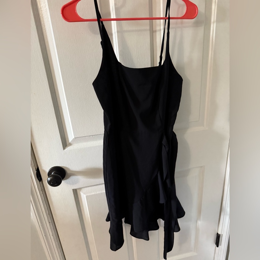 Elegant Black Sleeveless Dress